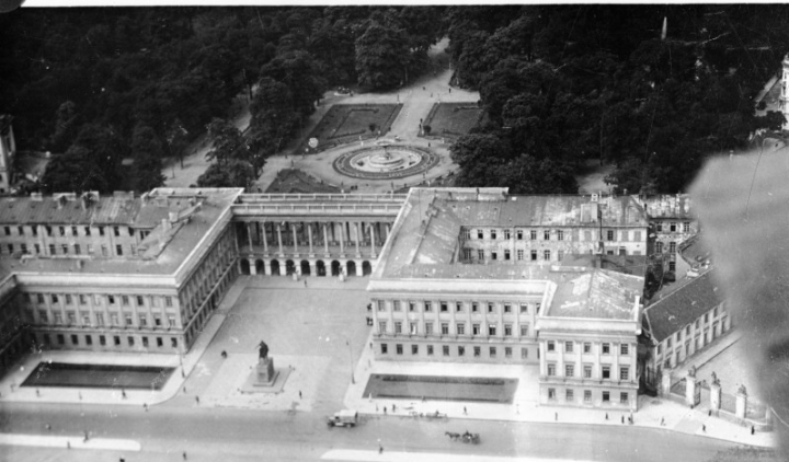  The old aerial photo of the Saxon Palace dated on 1944, just before the demolition by Germans