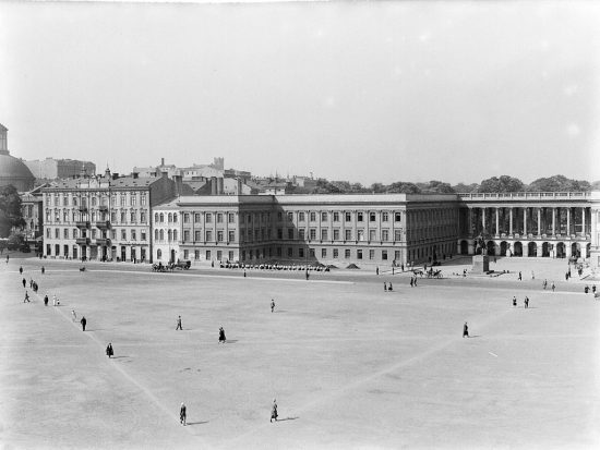 Photograph of the square at the front of the Saxon Palace